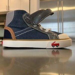 See Kai Run Dane sneakers chambray blue 6 NIB